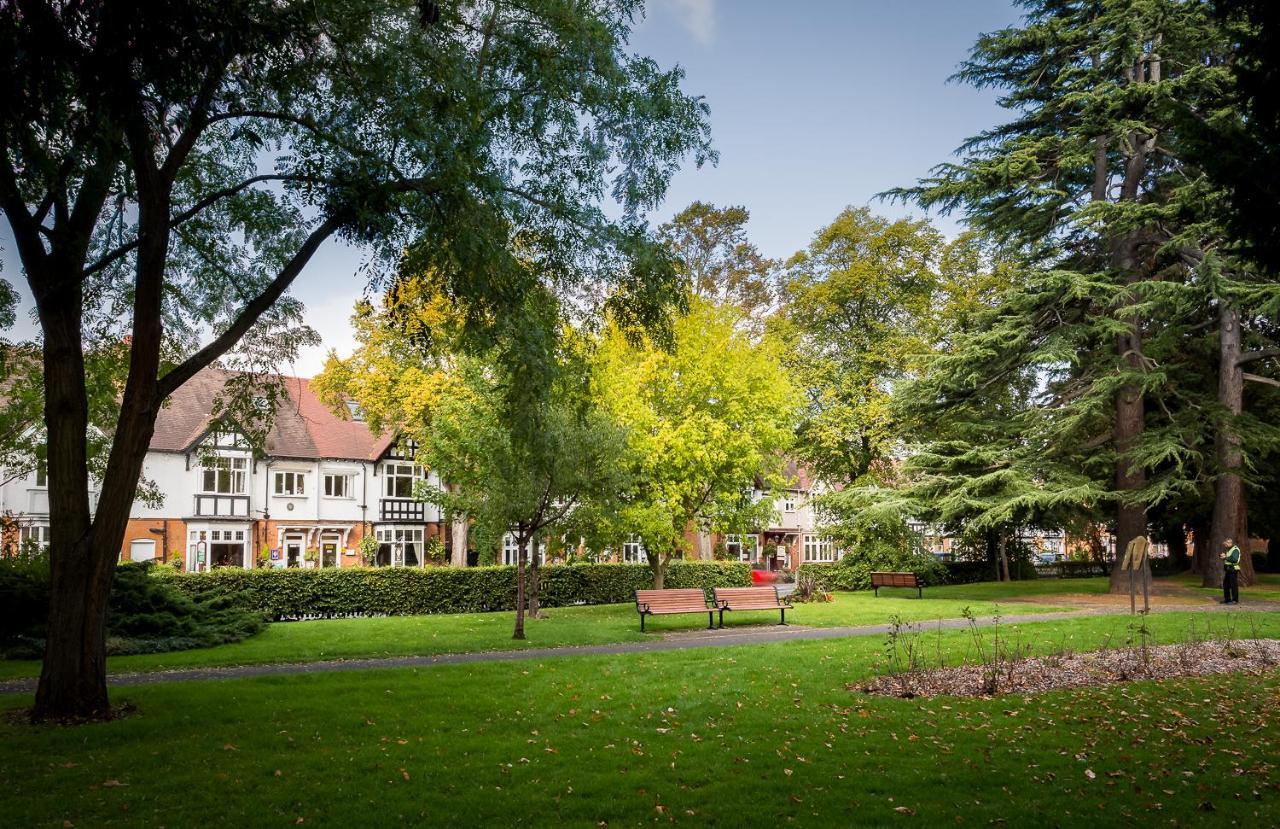 Ashgrove House Stratford-upon-Avon Exterior foto